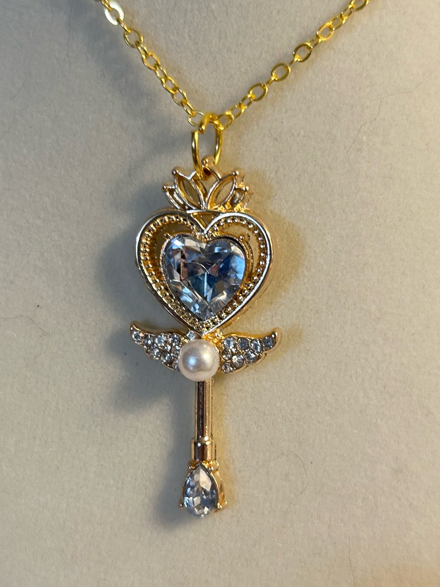 Sailor moon inspired necklace - white