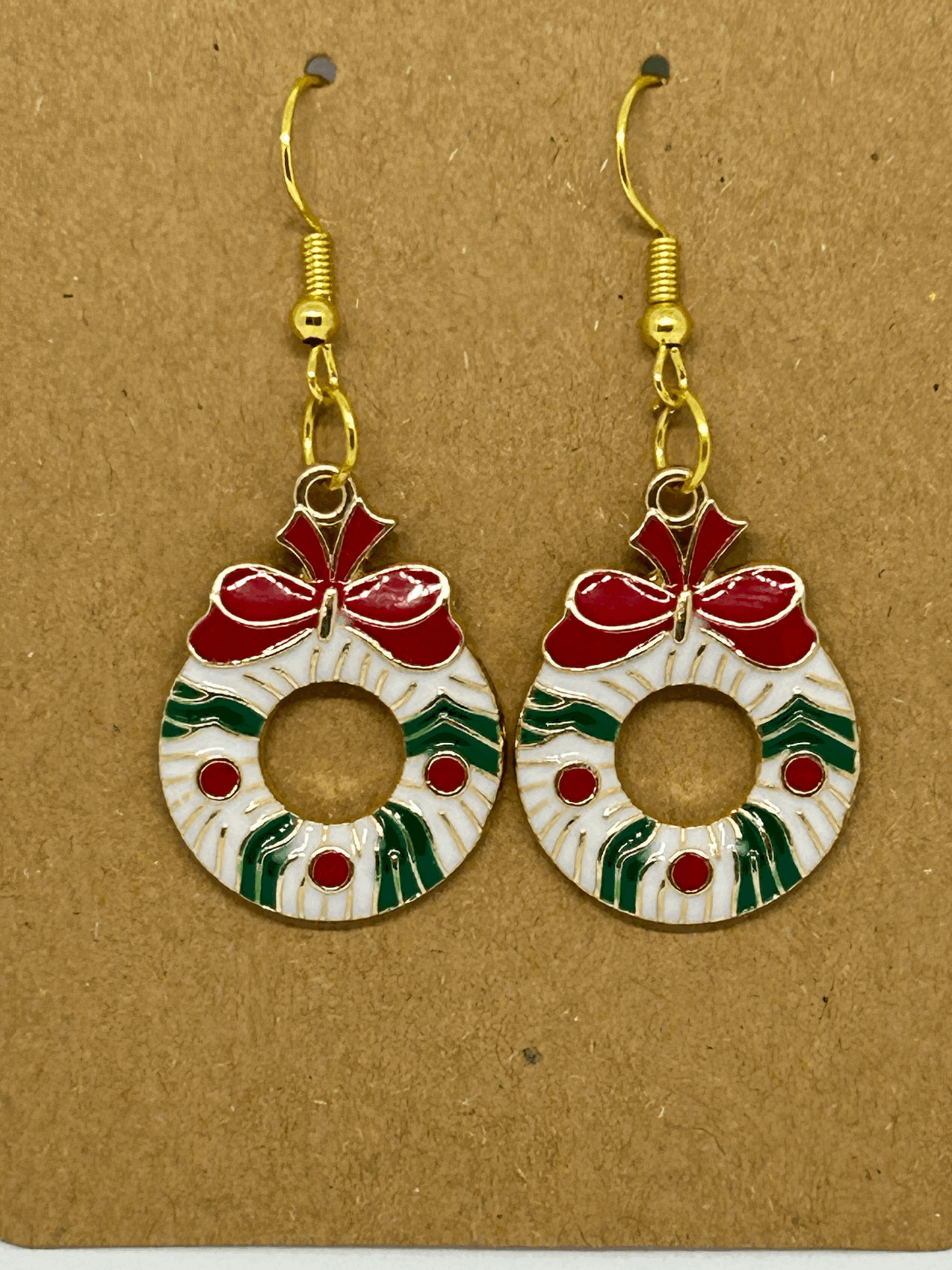 White and Green Wreath earrings